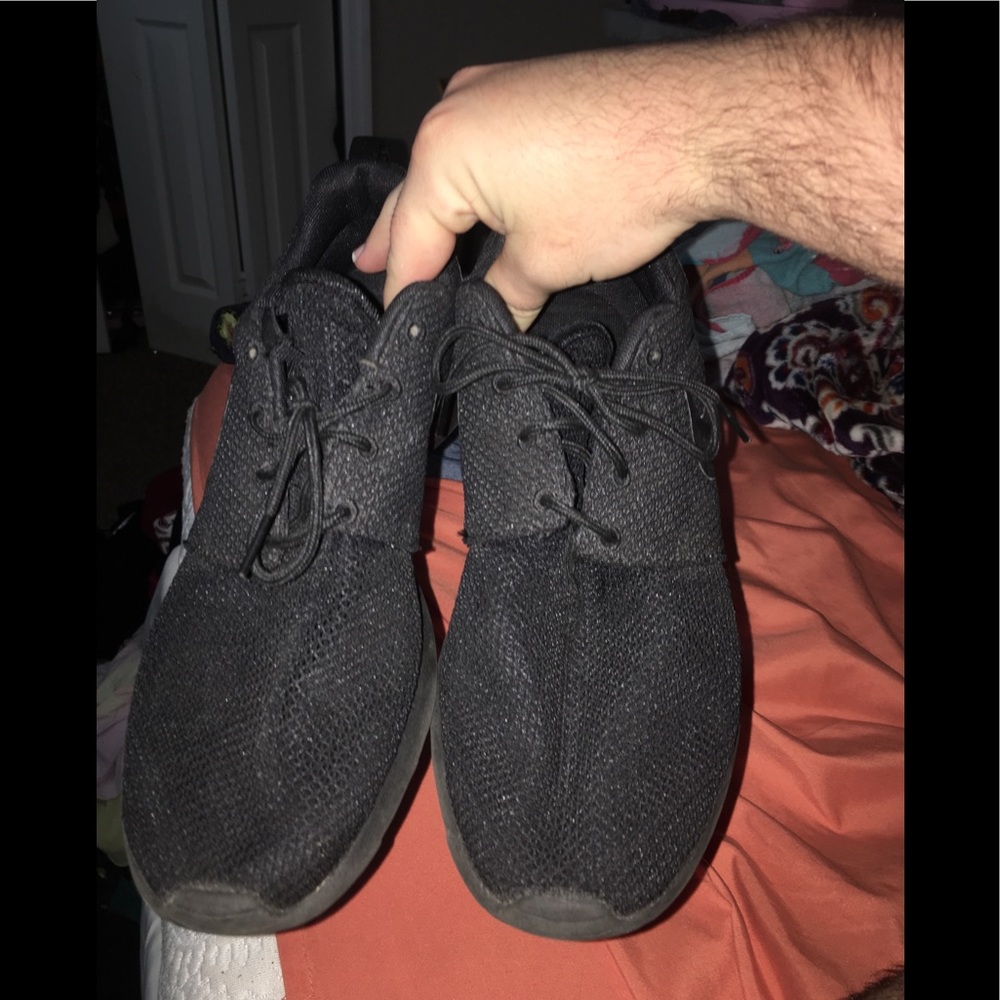 Nike roshe run black